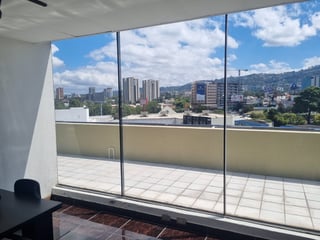 PLAZA BURÓ/ Oficina en Renta , zona 10 - 4