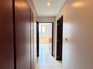 📍 APARTAMENTO EN RENTA – 2 HAB + BALCÓN | EDIFICIO ADRIATIKA | Z.14 - 4