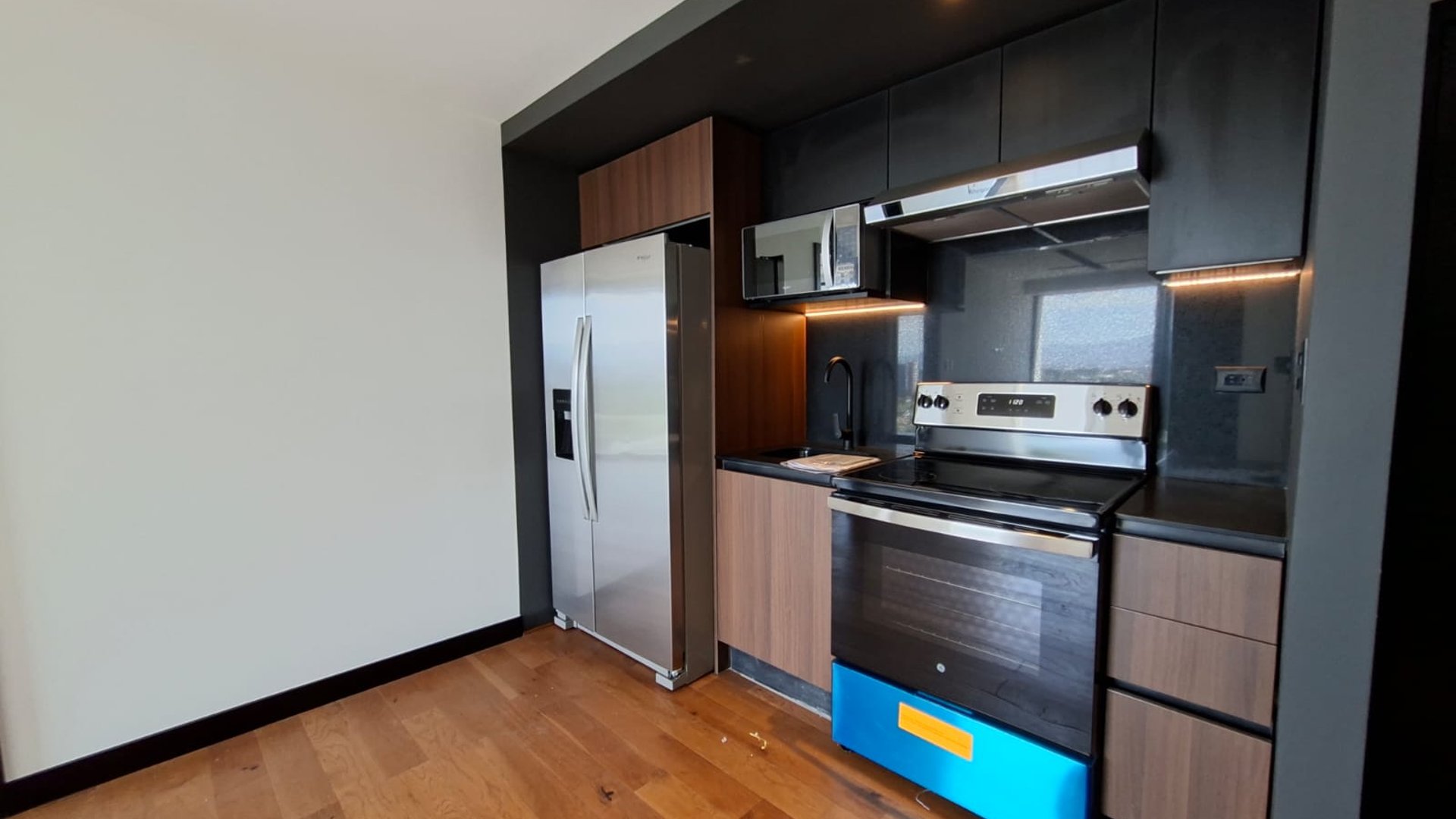Exclusivo Apartamento de 3 Hab en Renta, Zona 11