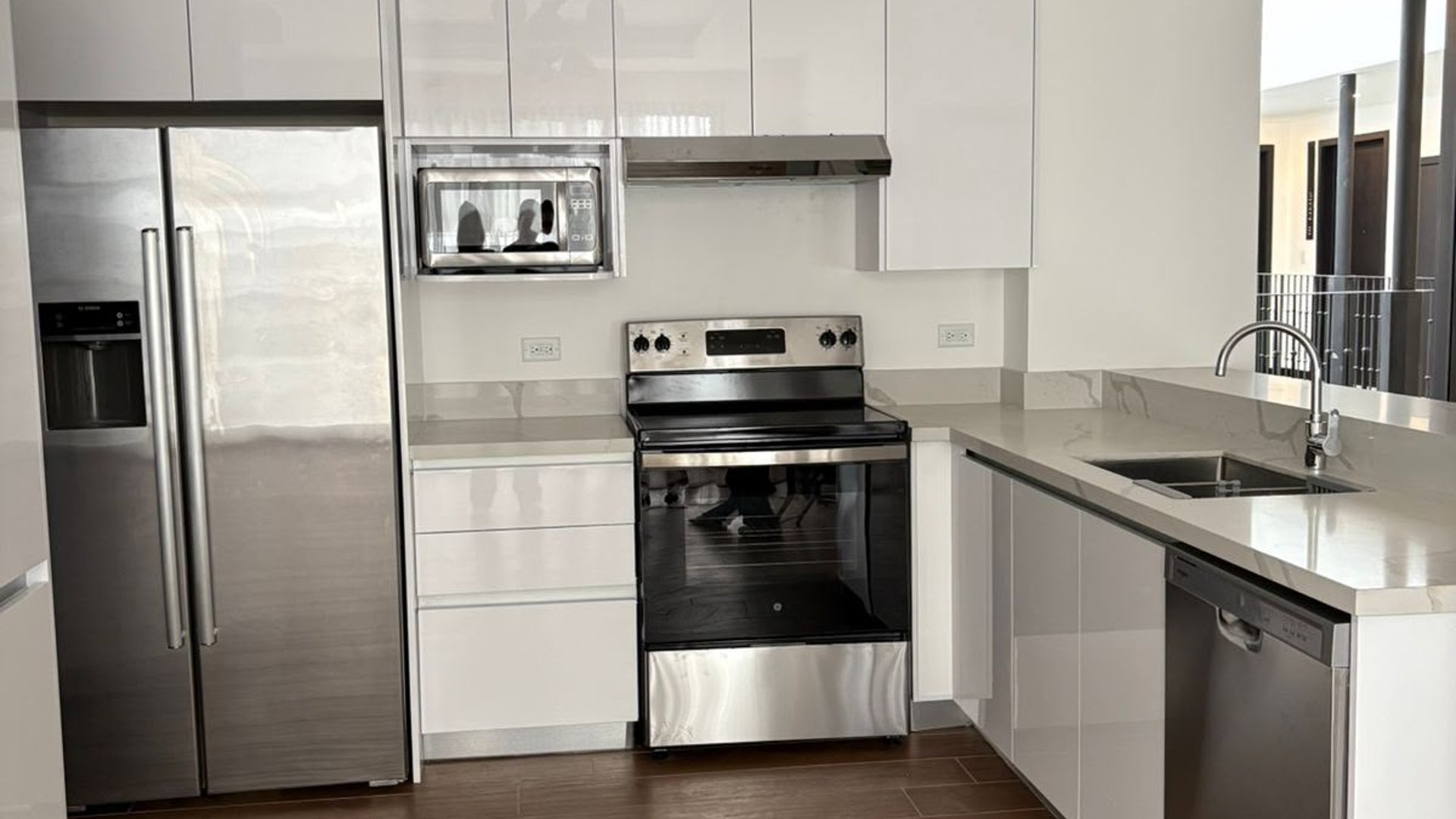 APARTAMENTO EN RENTA - LIRIOS IV | ZONA 16 - Miniatura 4