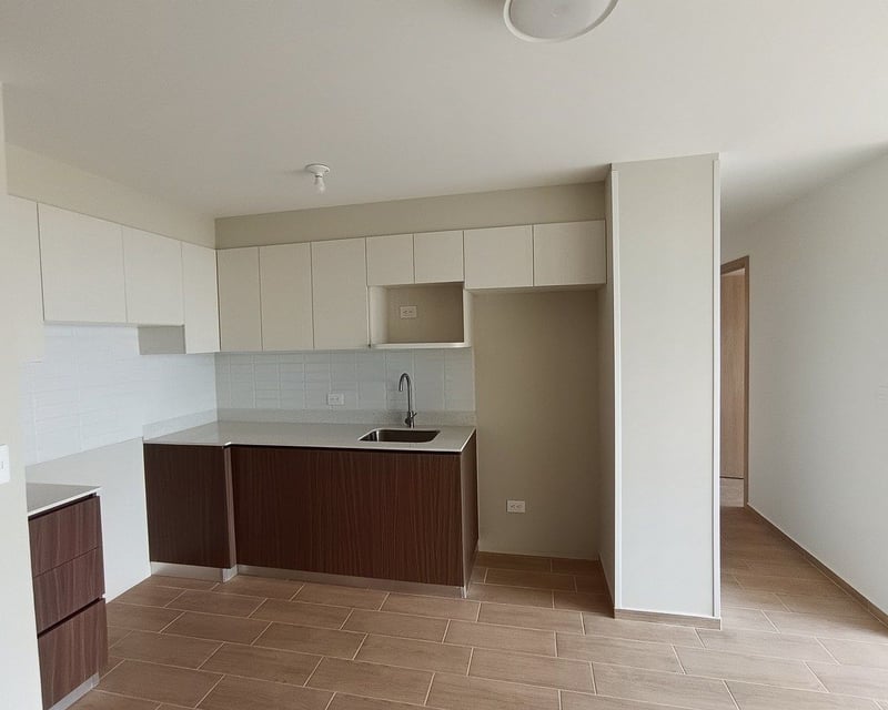Apartamento en ALQUILER en Edificio Andares, Zona 12 - Miniatura 2