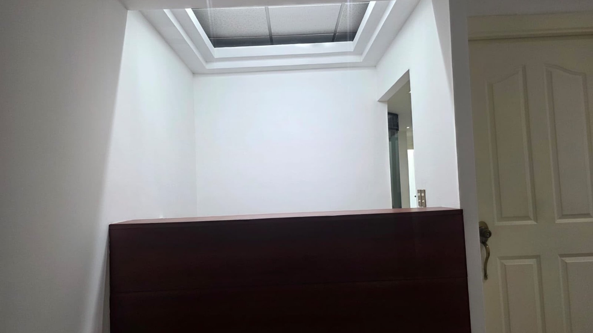 PRECIOSA Y FUNCIONAL OFICINA AMUEBLADA EUROPLAZA - Miniatura 5