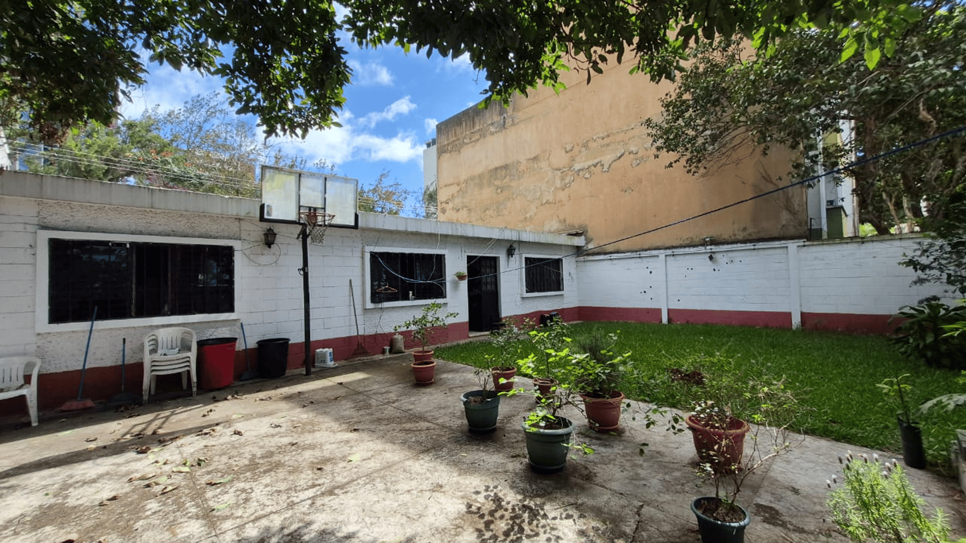 RENTA Casa Zona 14 Frente a Europlaza 