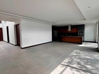 CASA EN ALQUILER 📍 Exclusivo Condominio Molié, Zona 10 - 2