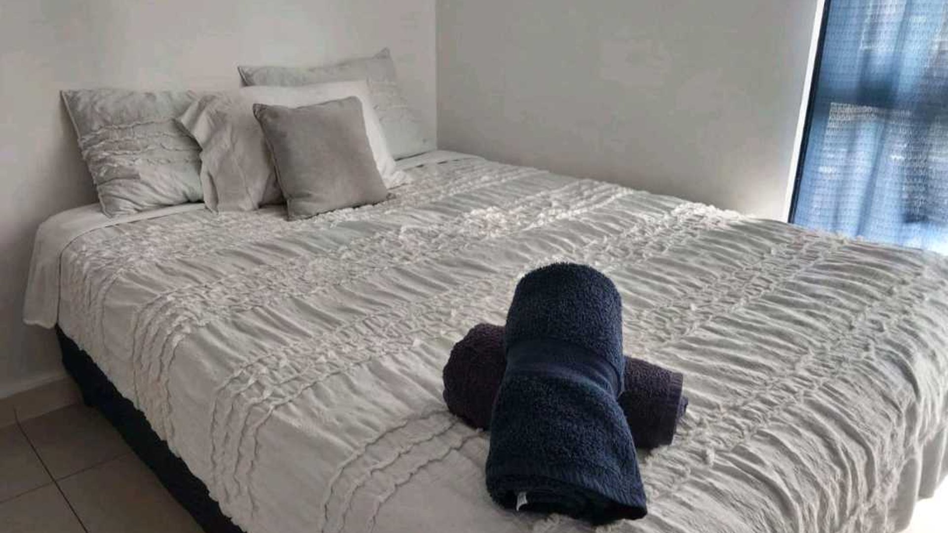 APARTAMENTO AMUEBLADO EN ALQUILER ???? Edificio Be14 / La Villa, Zona 14 - Miniatura 4