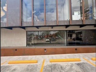 Local comercial en renta · Calzada Roosevelt · Zona 11 - Image 1