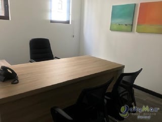 Oficina de 7.90m en Renta Distrito de Negocios Zona 16 - 3