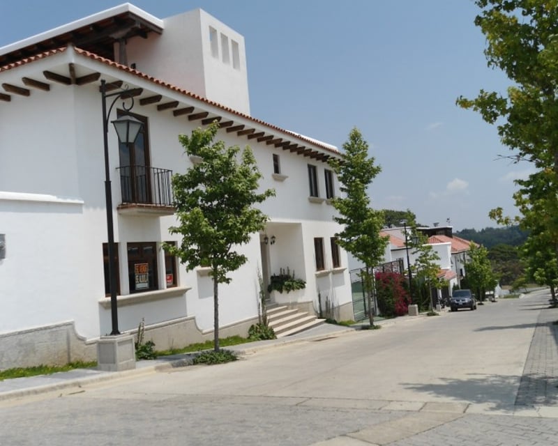 Casa en venta o alquiler en Muxbal Guatemala