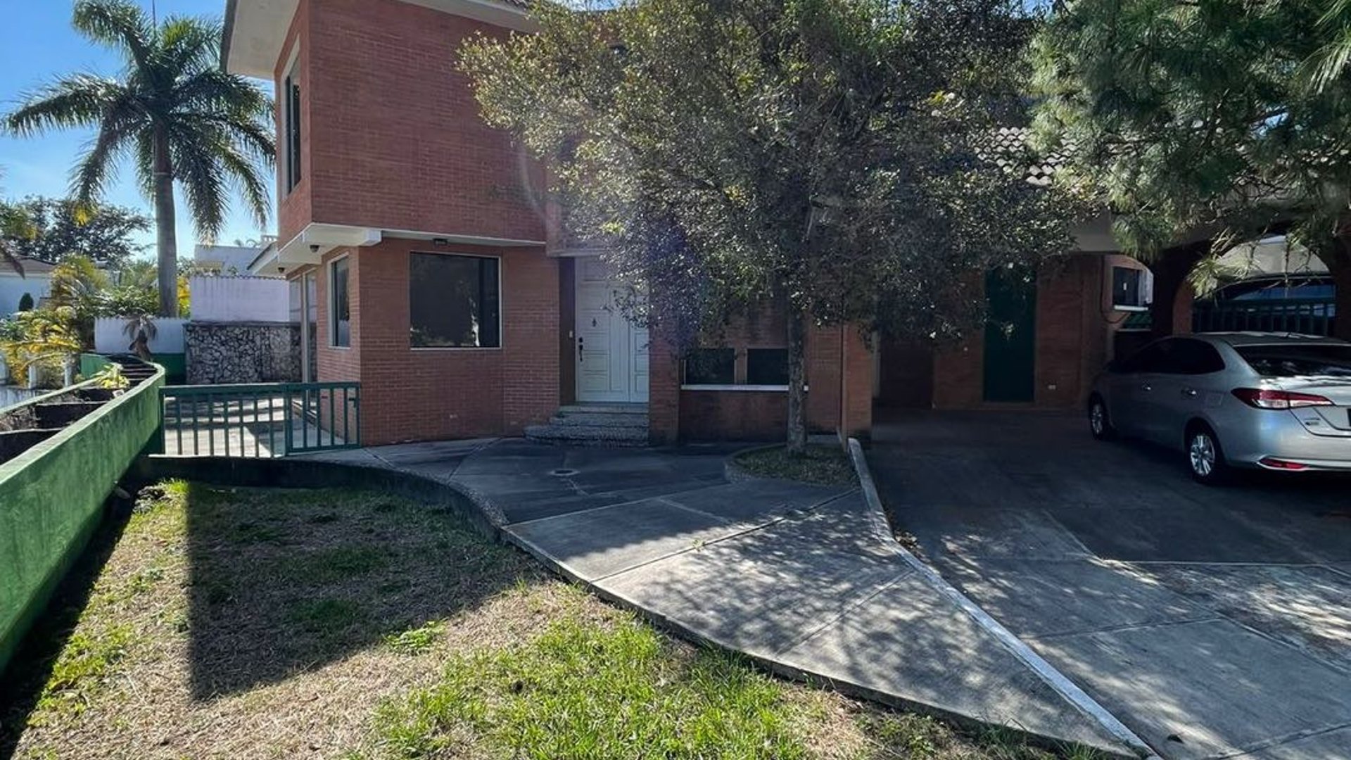 Vendo Casa en Condominio Las Majaditas z11