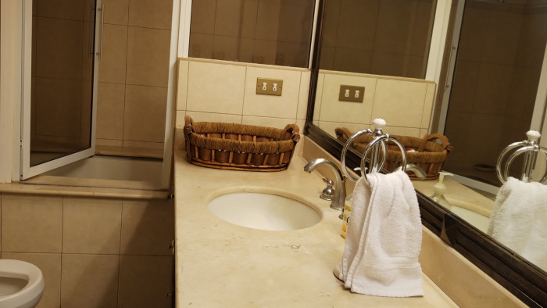 Apartamento en venta zona 10 con 3 habitaciones - Miniatura 16