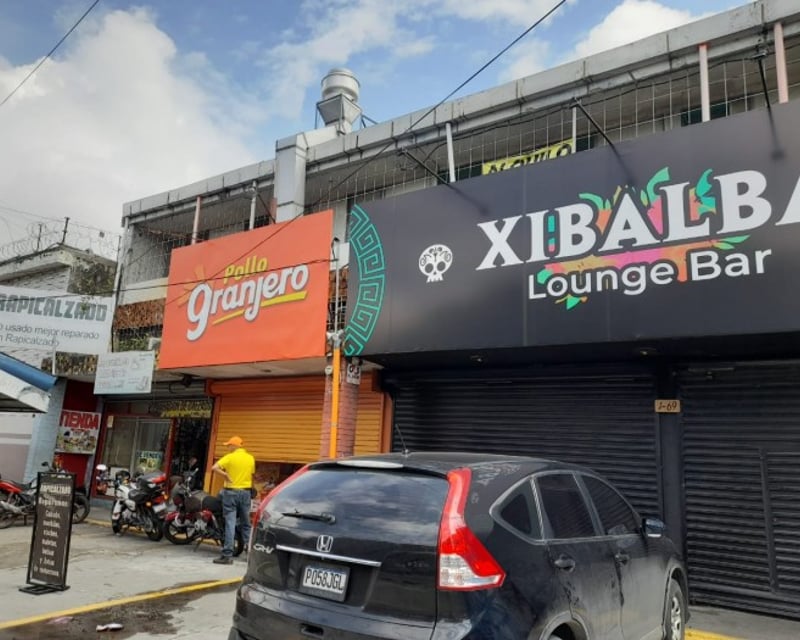 Oficina en Renta sobre 12 calle zona 9