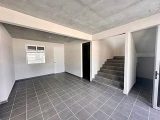 ALQUILO AMPLIA OFIBODEGA EN EXCELENTE UBICACIÓN EN CARR. A EL SALVADOR - Image 6