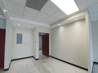 Oficina en Renta en Zona Pradera zona 10 - 2