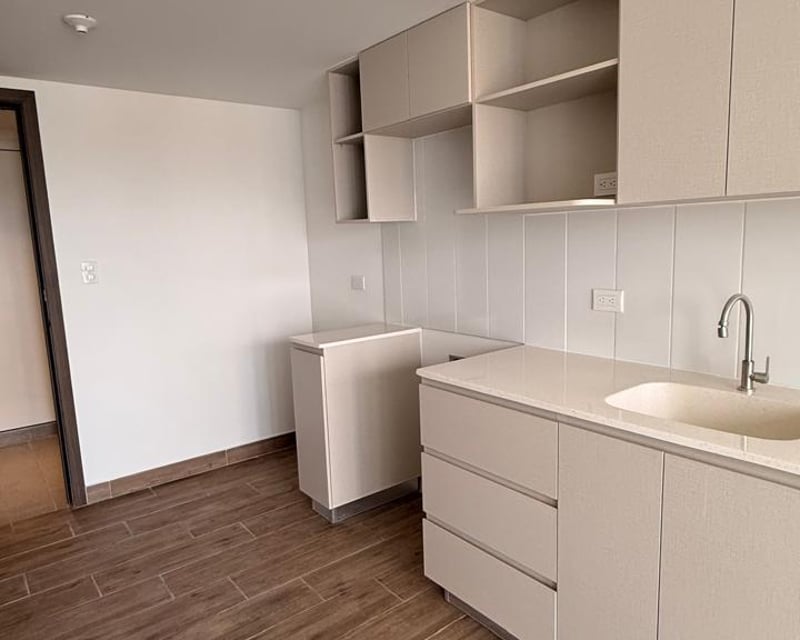 RENTO APTO NUEVO MODRA 2 ZONA 4 REF 6944  1 HAB, 1 BAÑO, 1 PARQ, LINEA BLANCA