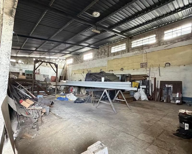 Terreno con bodega en venta – San Miguel Petapa
