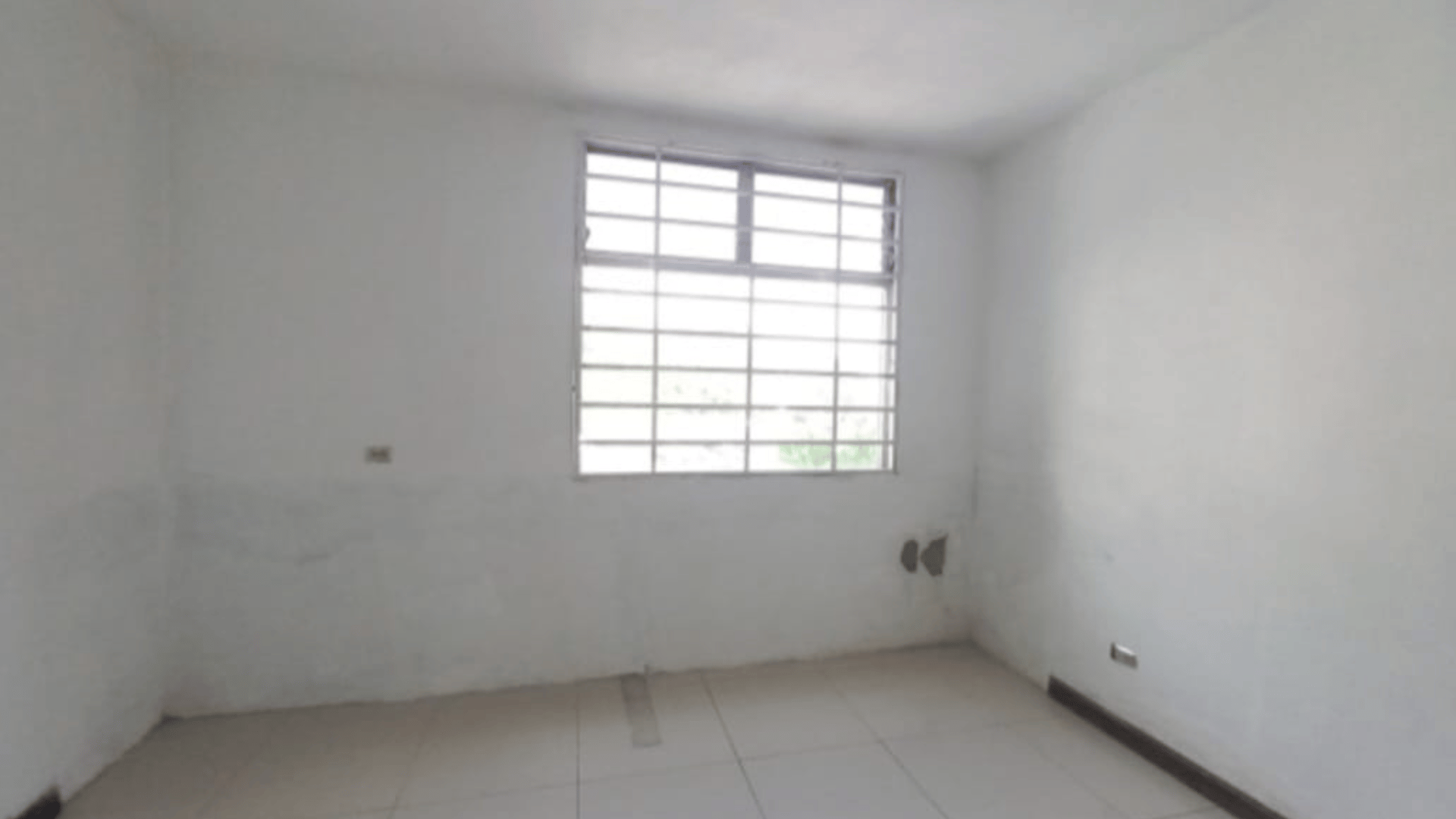 CASA COMERCIAL EN RENTA EN CARRETERA EL SALVADOR - Miniatura 2