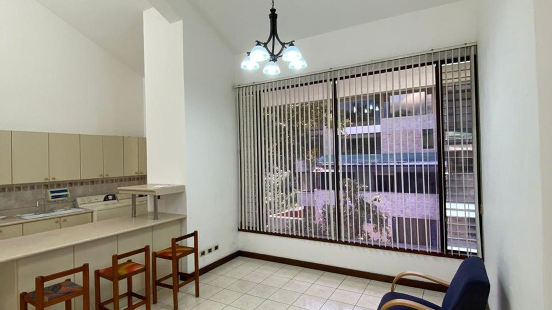 Apartamento semiamueblado - 2 habitaciones en zona 15 Ref-5942 - Miniatura 3