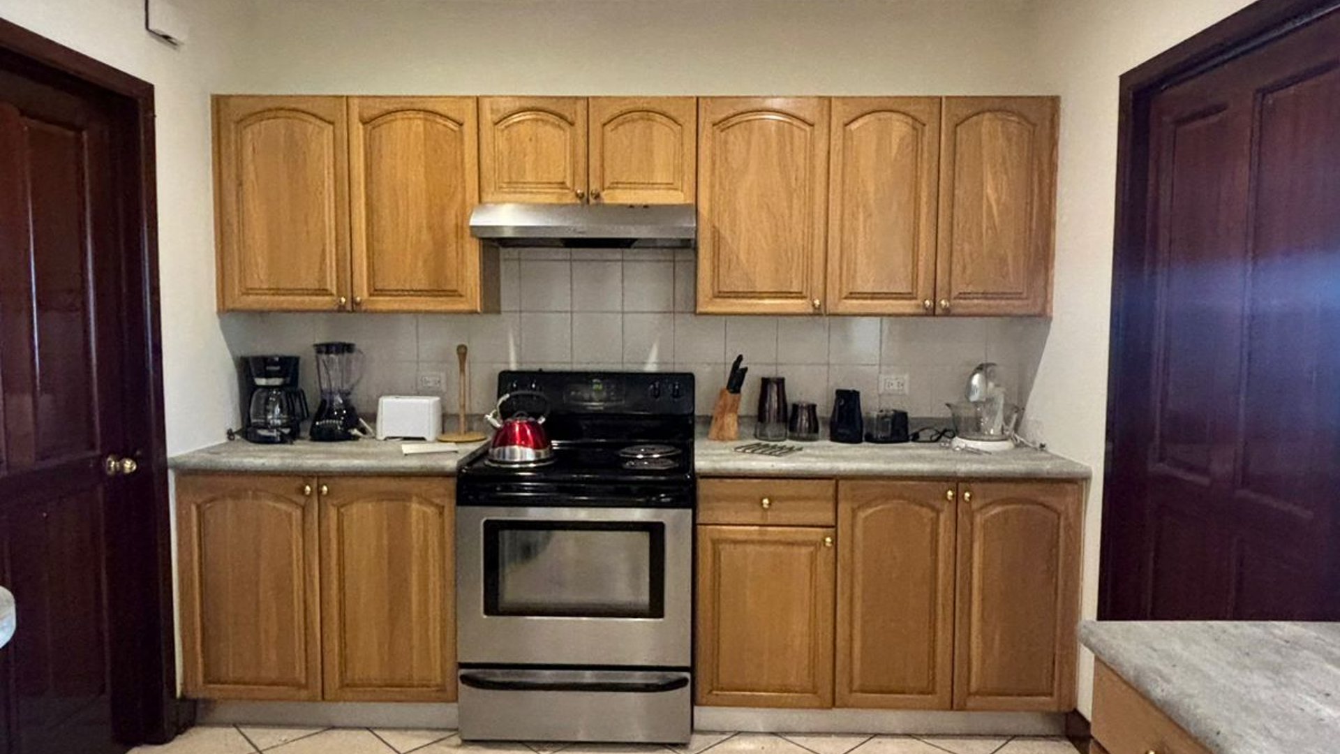 Apartamento amueblado en renta de 3 habitaciones en Z10 Ref-5354