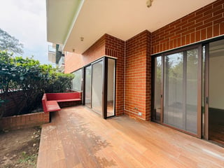 ALQUILER DE HERMOSO APARTAMENTO DE 1ER NIVEL - LUCCA, ZONA 10 - 5