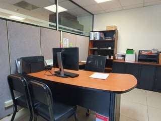 Oficina de 848mts. venta zona 10 para inversión - Image 16