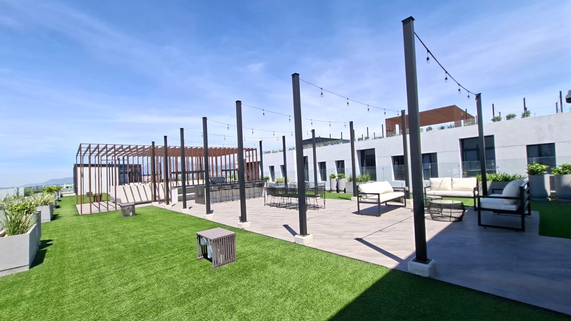 Exclusivo Apartamento de 3 Hab en Renta, Zona 11 - Miniatura 4