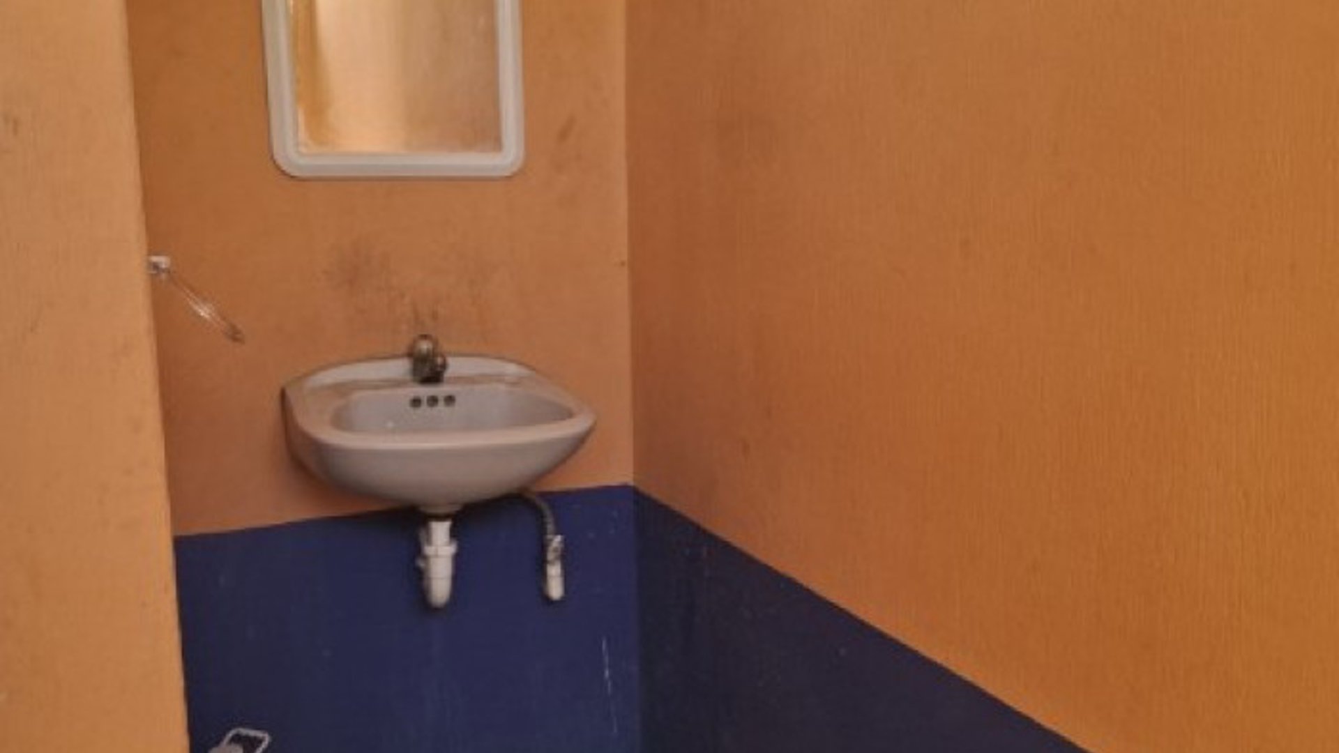 Ofi-Bodega en Venta San Cristóbal Zona 8 de Mixco - Miniatura 20