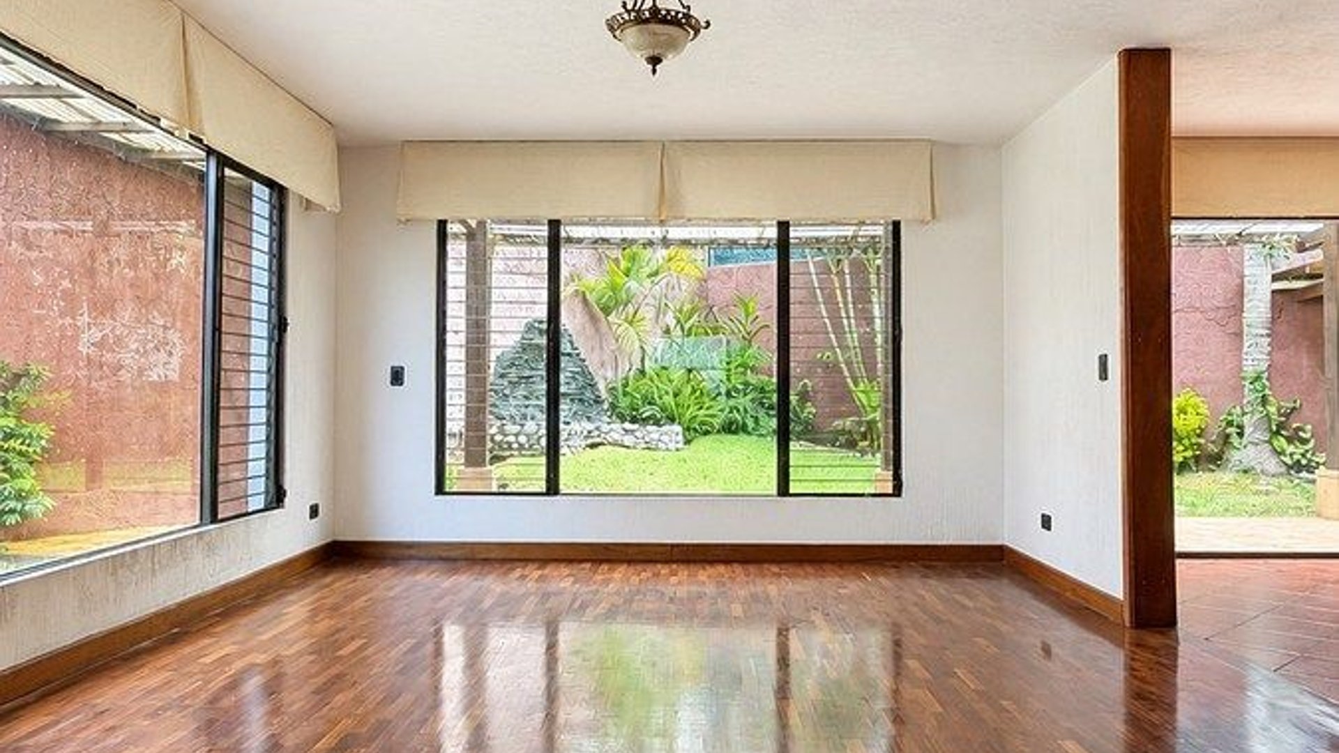 Casa en venta en condominio | Km 13.5, carretera a Muxbal