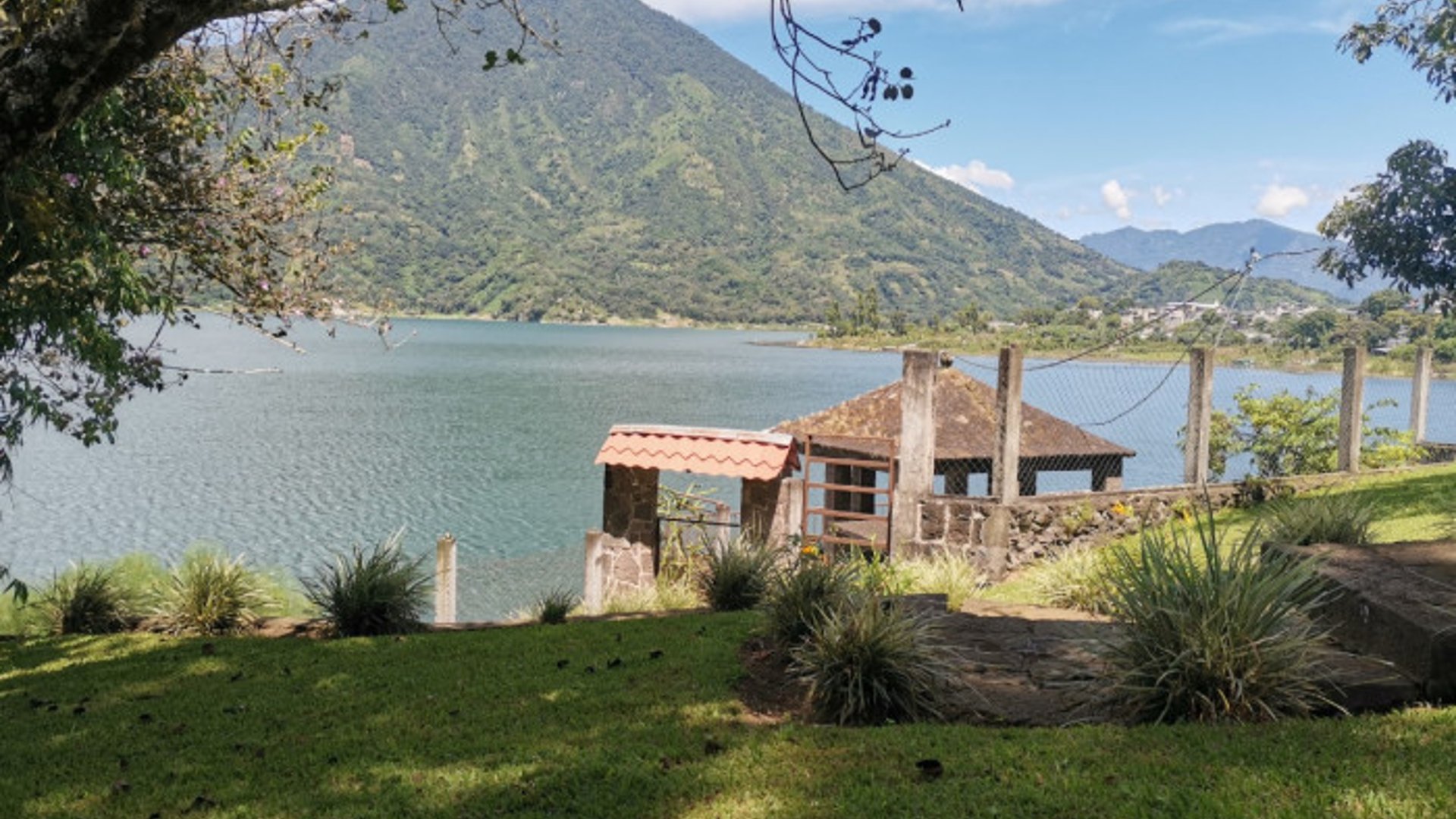 Espectácular Casa Santiago Atitlán a la Venta
