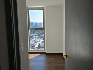 🏙️ Apartamento en alquiler en Zona 10 · Atarah · 3 habitaciones · 2 parqueos - 5