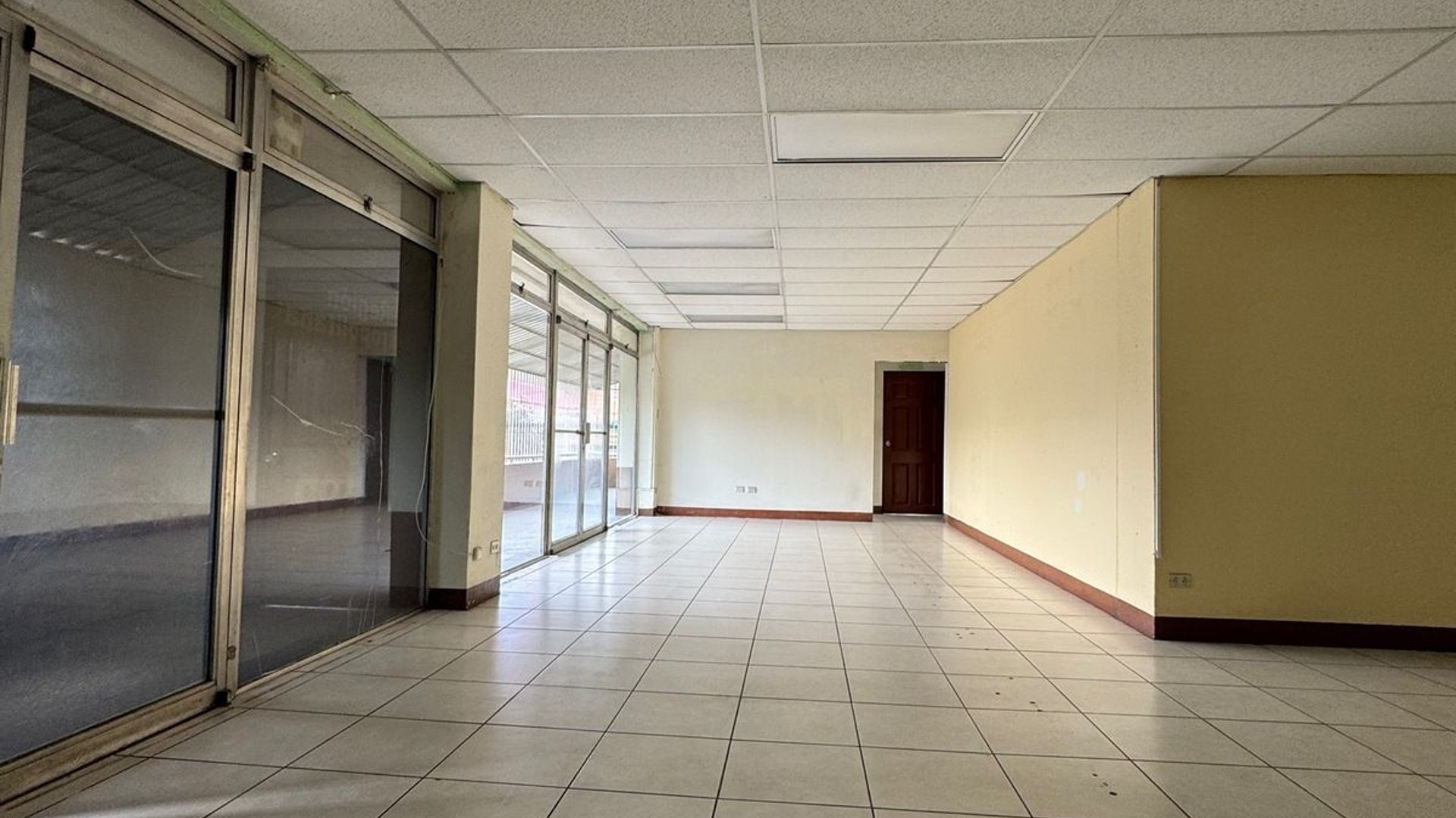 Edificio en Venta / Renta zona 4 - Miniatura 5
