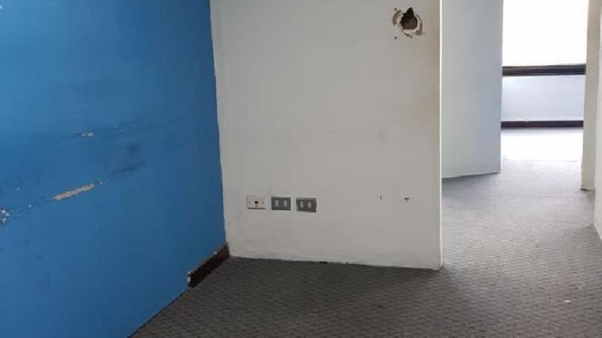 Oficina en renta edificio zona 10