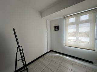APARTAMENTO EN EDIFICIO ALTEA UNO ZONA 1 - 4