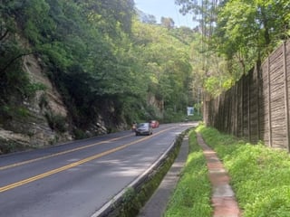 Terreno Comercial sobre Carretera Hacia Boca del Monte - 4