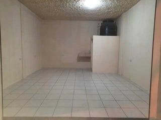 Alquilo 2 locales comerciales a una cuadra de Calz San Juan - 5
