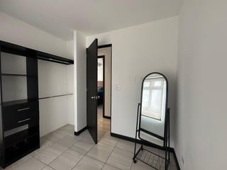 APARTAMENTO EN EDIFICIO ALTEA UNO ZONA 1 - 3