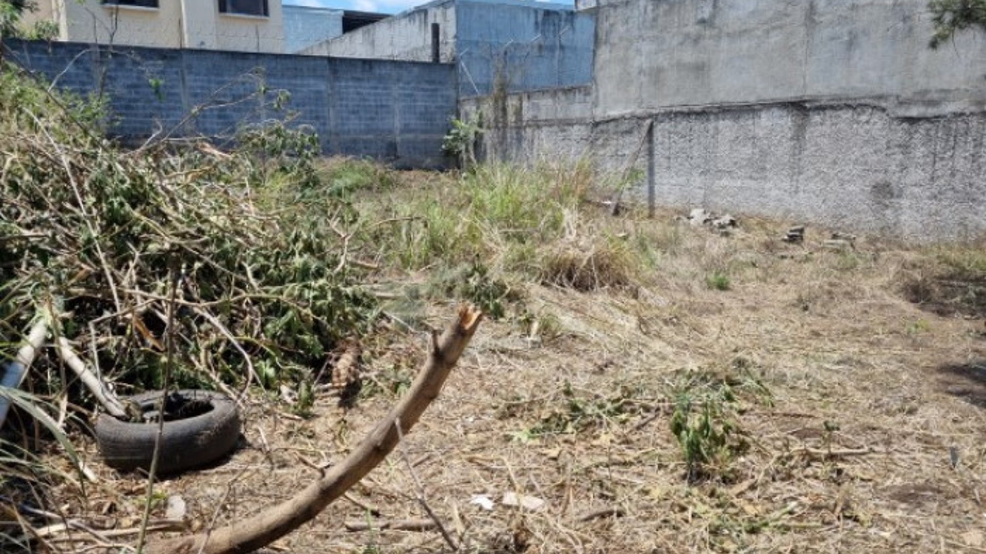 Terreno en Renta San Cristóbal, construcción iniciada - Miniatura 11