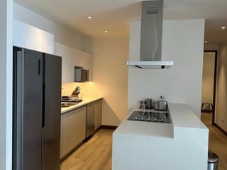 APARTAMENTO AMUEBLADO EN RENTA ZONA 13 - 3