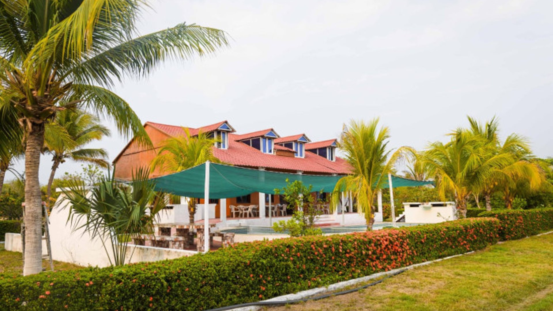 Chalet vacacional en venta y renta en Monterrico - Miniatura 4