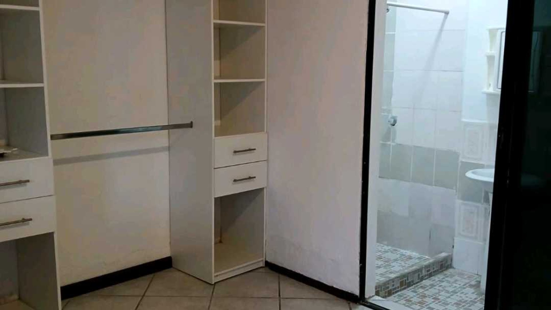 CASA EN VENTA O ALQUILER ????Manantiales, Carretera a San José Pinula - Miniatura 15