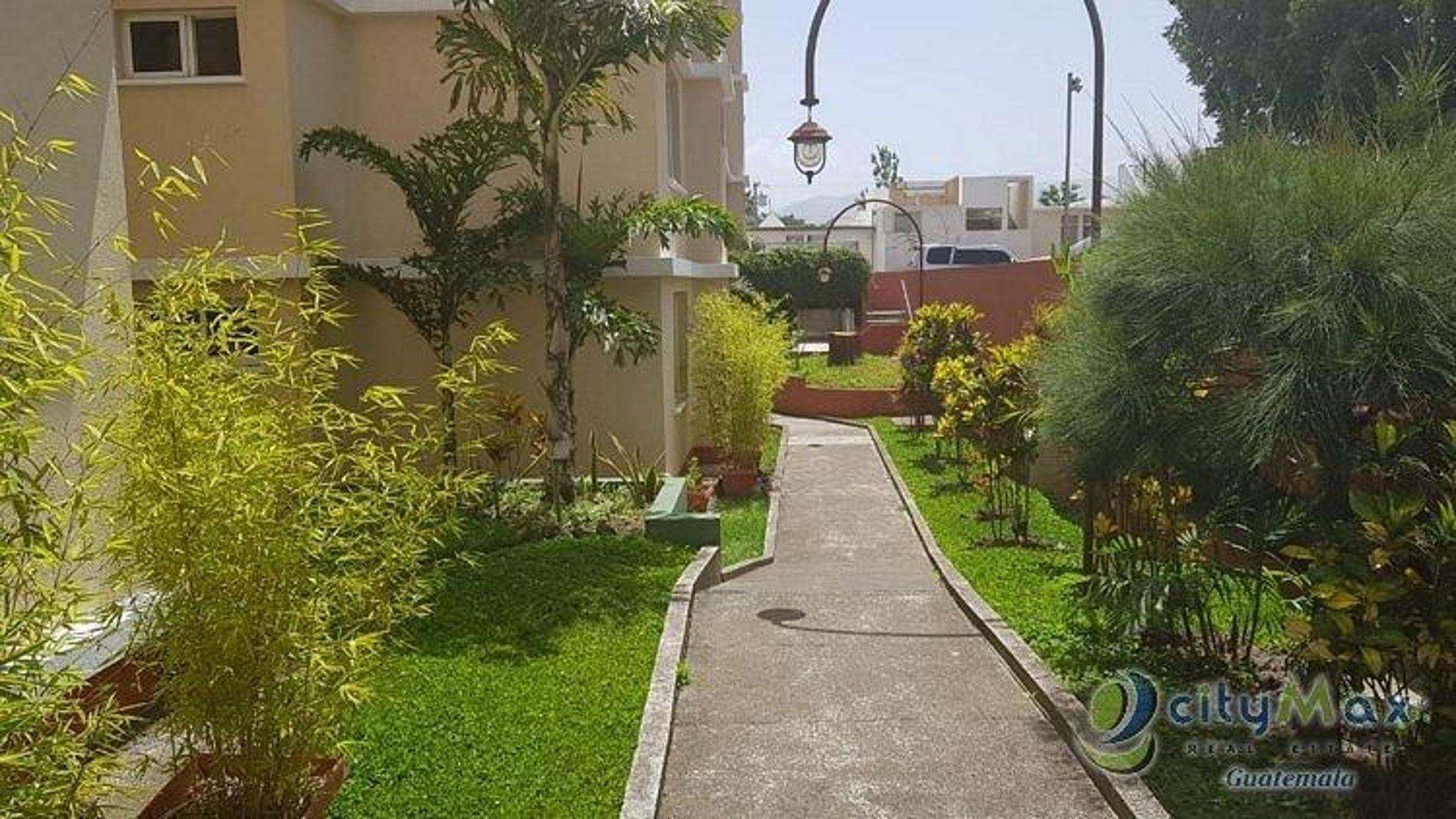 Apartamento en Venta, Altos de la Colina Zona 12 - Miniatura 4