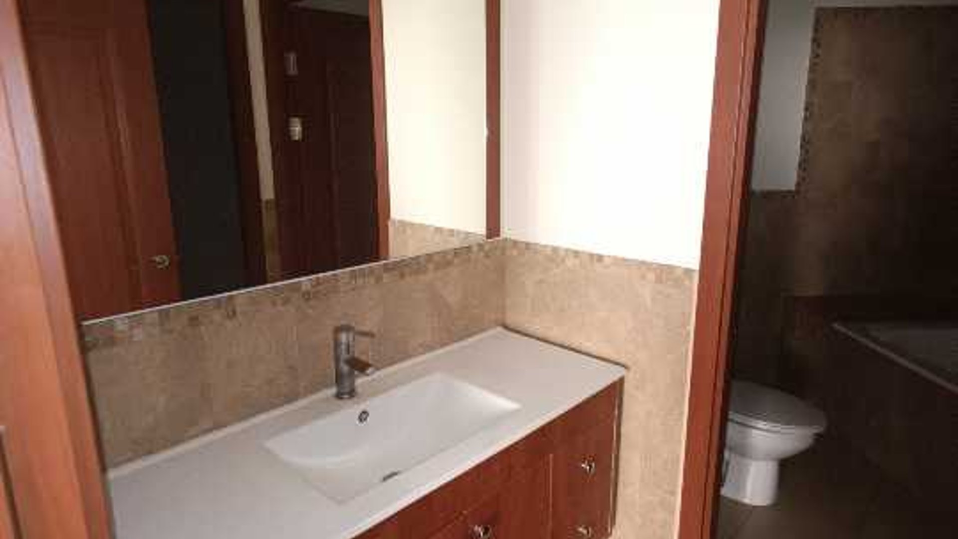 Venta de apartamento de 3 habitaciones Las Gemas zona 11 - Miniatura 17