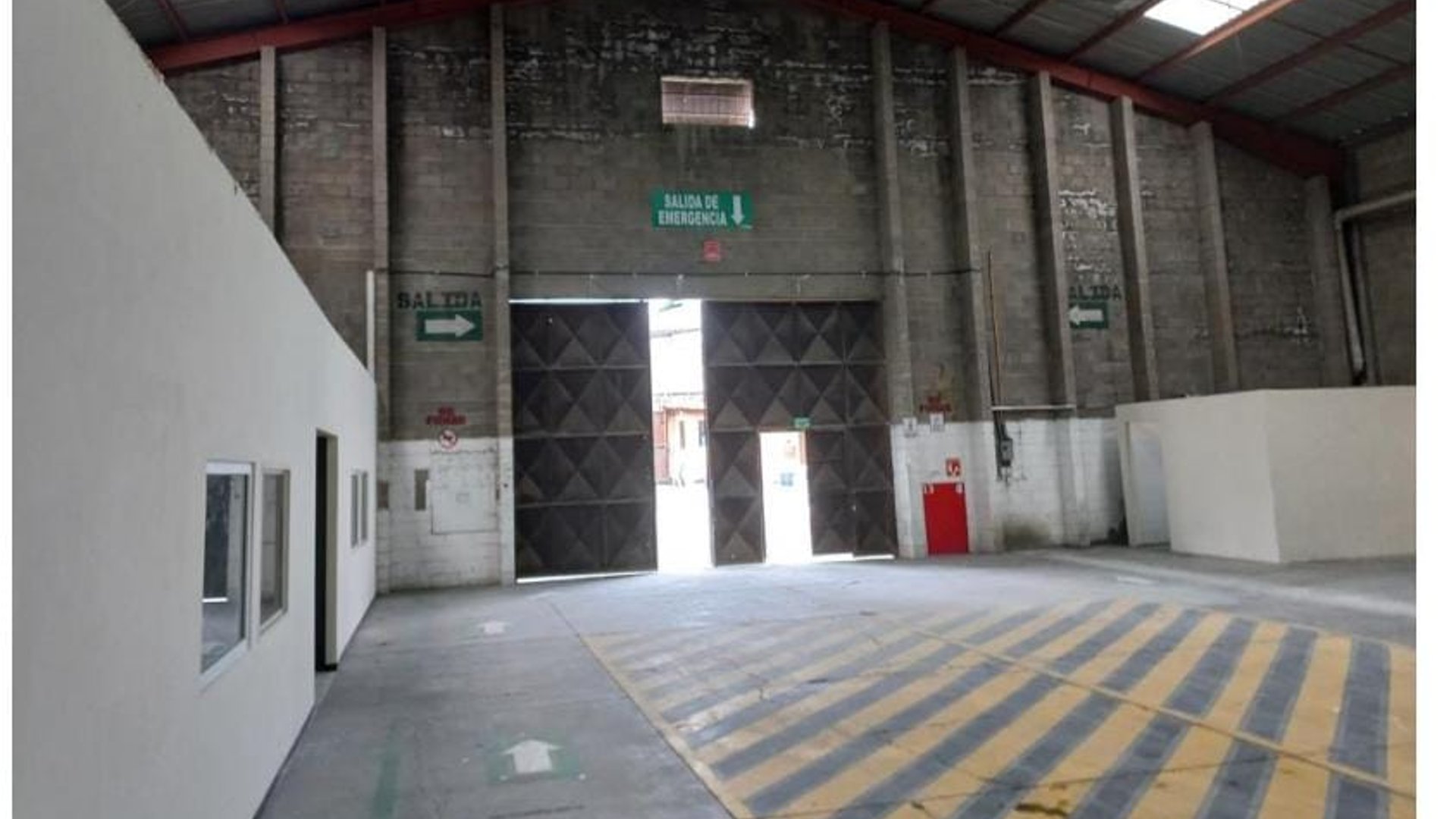 Warehouse for Rent in El Naranjo, Zone 4 - 1550 m² - USD 10,850