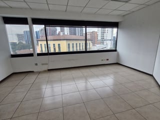 Oficina en Alquiler en Zona 10 en Edificio Corporativo - 5