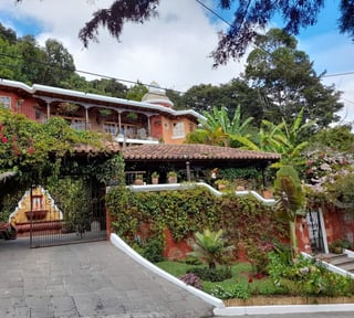 Casa en VENTA/ALQUILER en Miralvalle