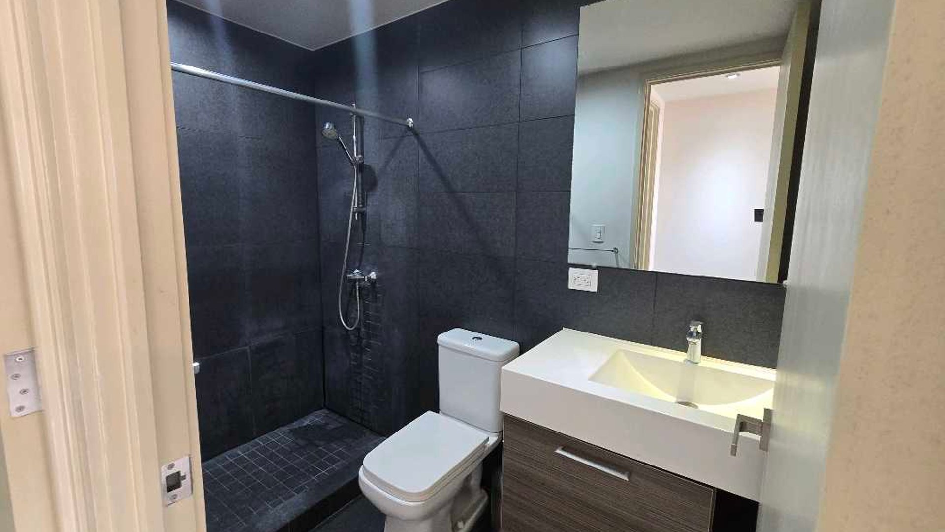 APARTAMENTO EN VENTA ZONA 10 - Miniatura 18