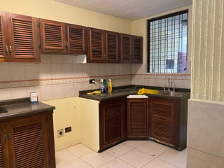 Casa en Renta en 20 Calle Zona 10 - 4