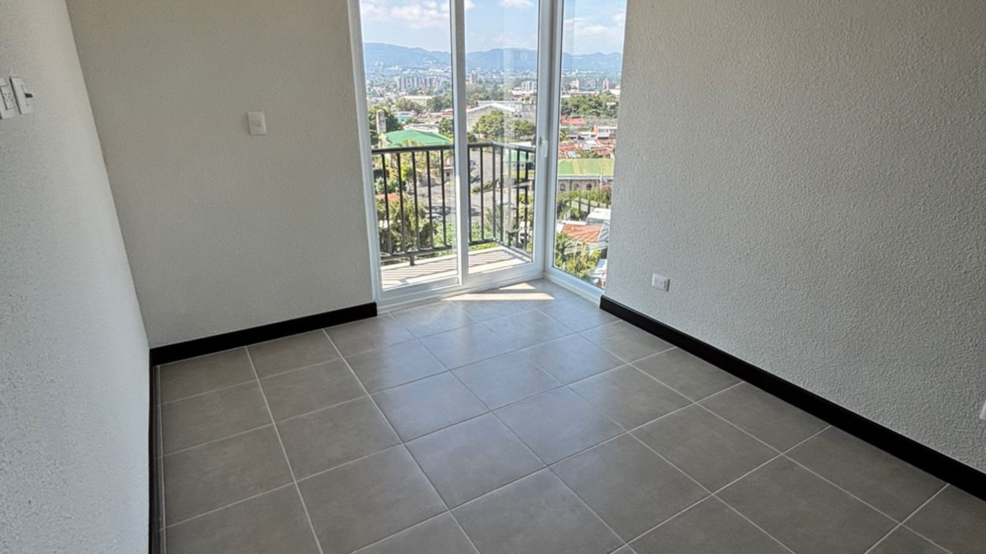 VENTA DE CÉNTRICO APARTAMENTO PARA ESTRENAR - ESENTA, ZONA 12 - Miniatura 8