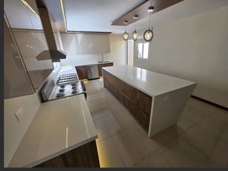 🏡 Casa en Renta de 3 Habitaciones – Zona 16, Cayalá - 2