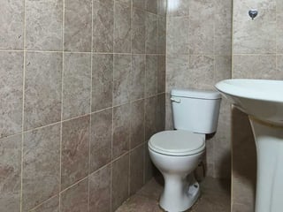 LOCAL COMERCIAL EN RENTA – CONVENIA PLAZA, ZONA 10 - 3
