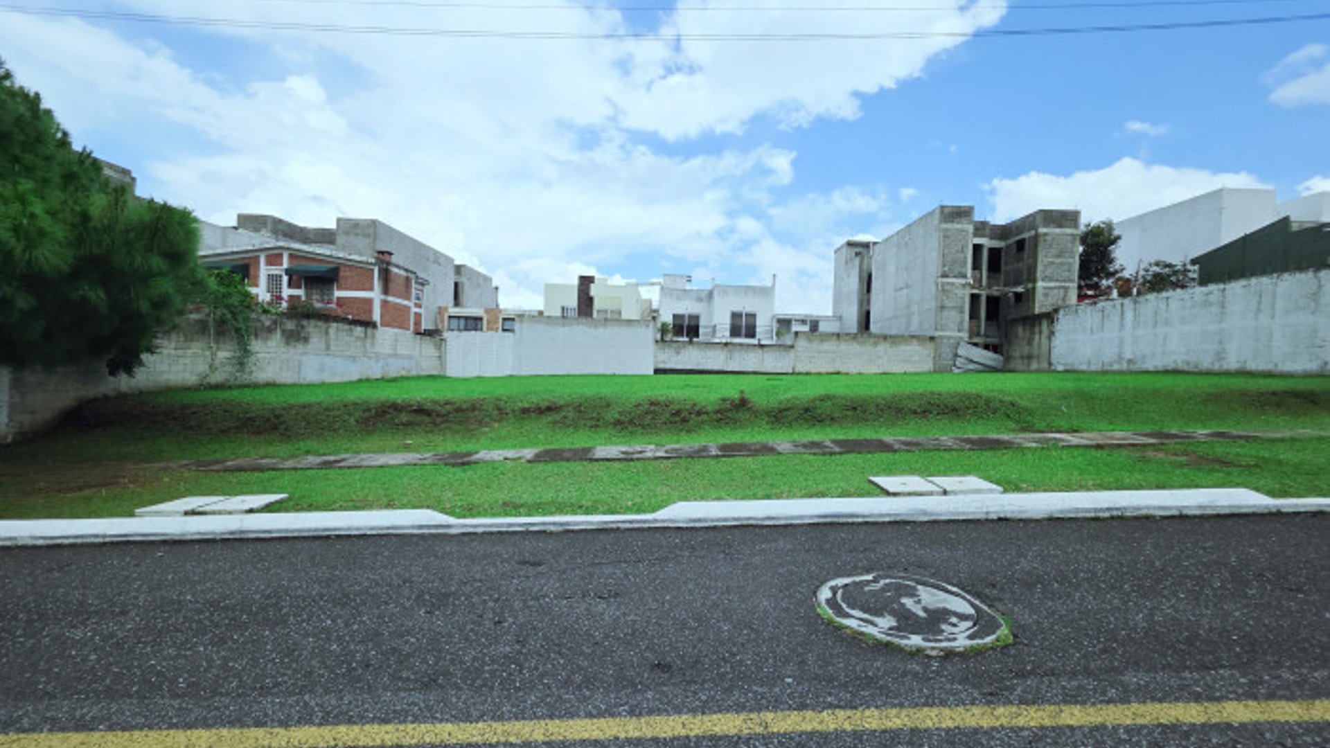 Terreno en Venta en Hacienda Real Zona 16 - Miniatura 7